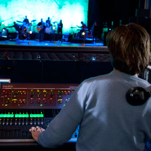 iLive and Ane Brun